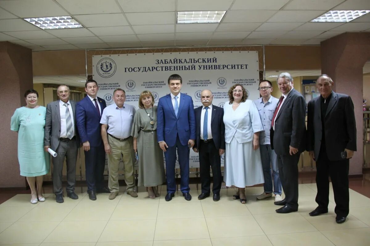 Забайкальский университет сайт. Преподаватели ЗАБГУ Чита. Забайкальский государственный университет. ЗАБГУ Лупенко. ЗАБГУ фото преподавателей.