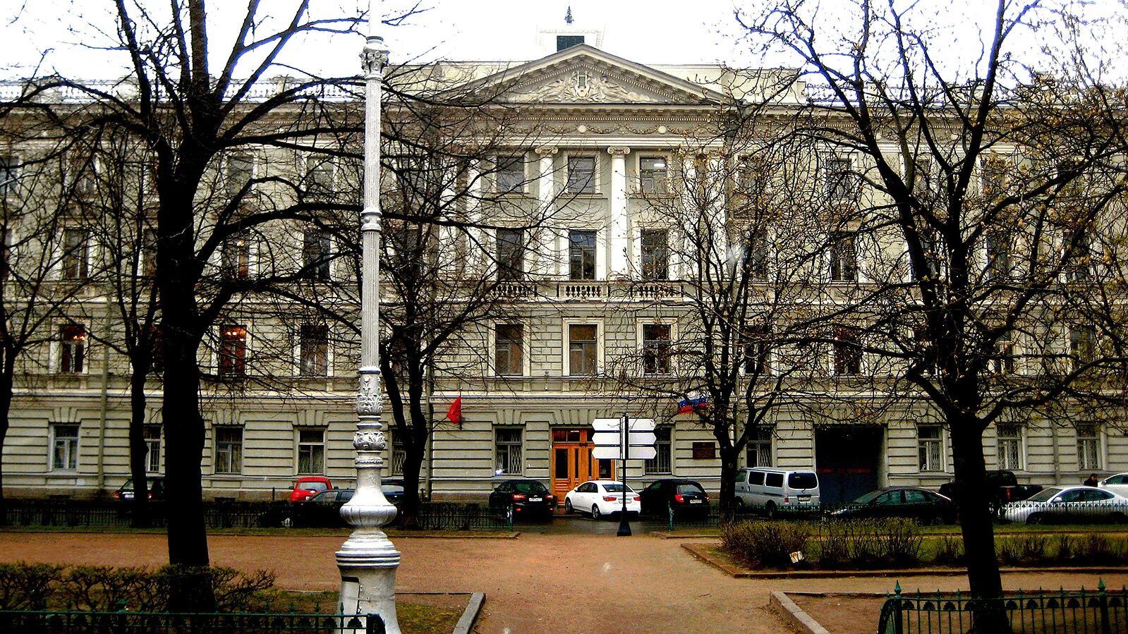 Здание консерватории в санкт петербурге. Академия римского корсакова в санкт-петербурге. консерватория имени римского корсакова. двор консерватории римского-корсакова.