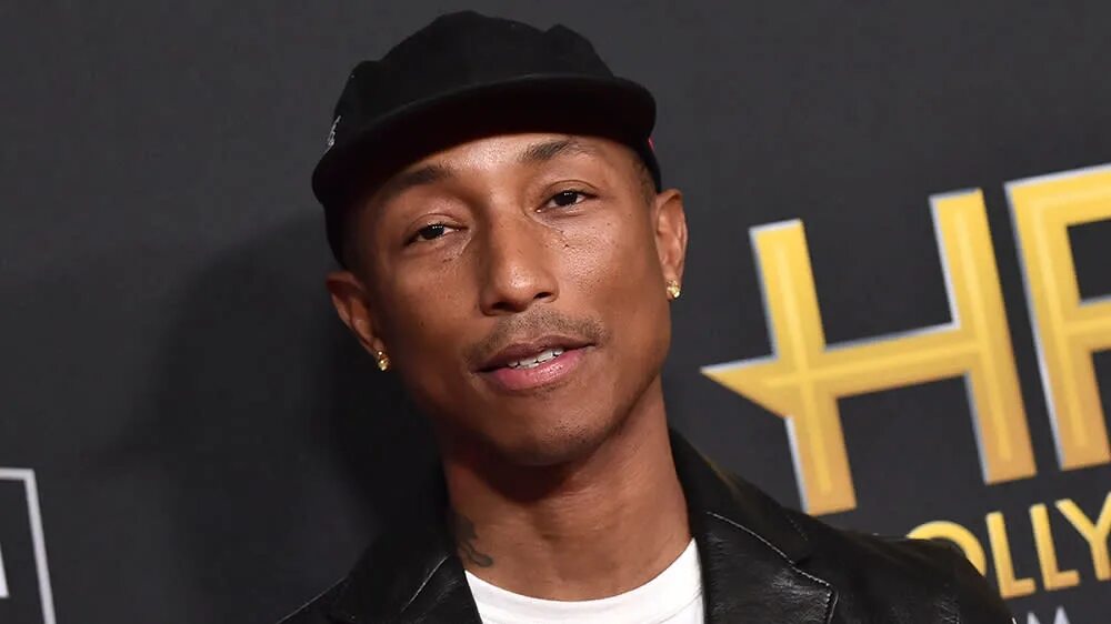 Pharrell williams слушать. Фаррелл уильямс. фаррелл уильямс 2025. pharrell williams. фаррелл уильямс сейчас.