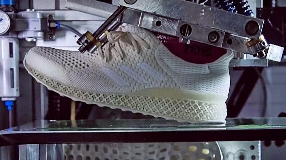 Китайские фирмы обуви. Adidas made in vietnam fabrique au vietnam. Производство кедов. Кроссовки найк made in vietnam. Обувь фабрики тигина.