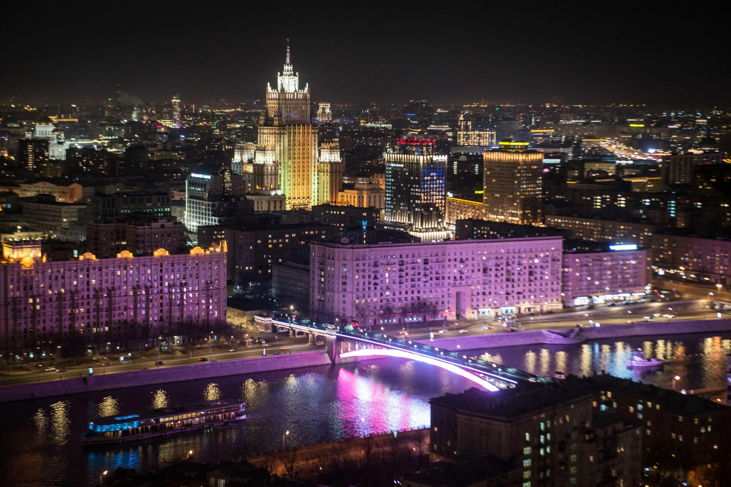 Мгту им баумана лефортово. Преображенская площадь. Свиссотель красные холмы москва. Кулаго москва. Хамовники с высоты полета.