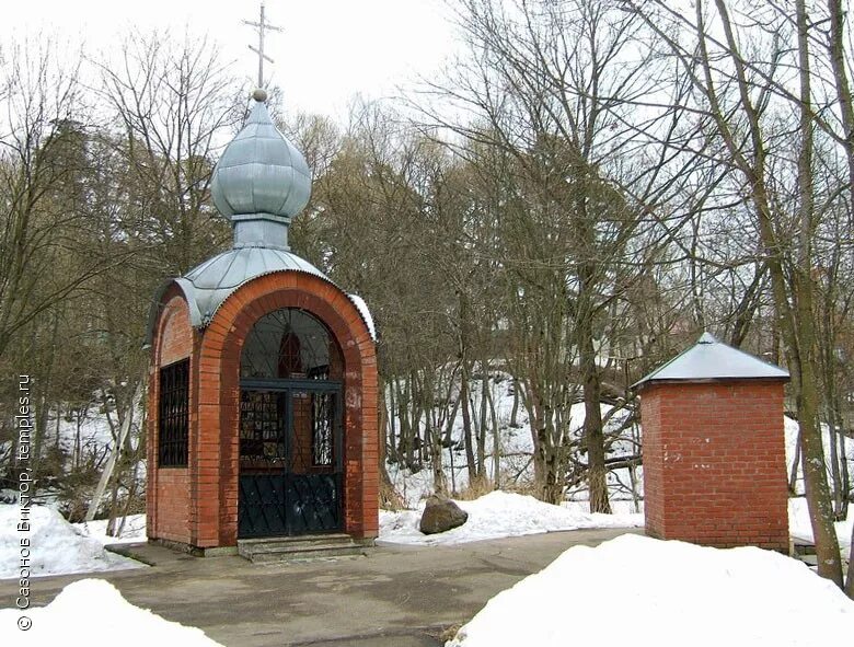 часовенка филиппа московского. часовня филиппа. часовня филиппа. часовня филиппа. всесвятский храм луганск.