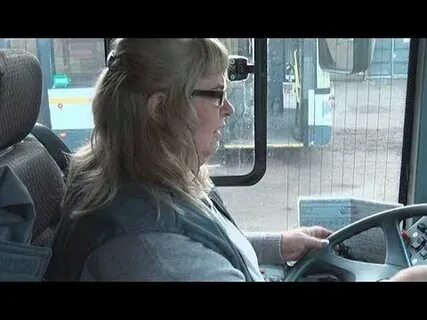 Женщина водитель автобуса видео