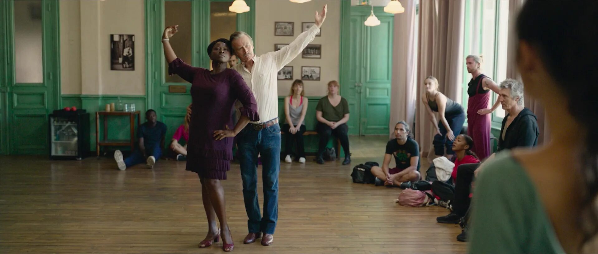 Парни не танцуют отзывы. Парни не танцуют отзывы. Франк дюбоск. Парни не танцуют отзывы. Парни не танцуют фильм 2022.