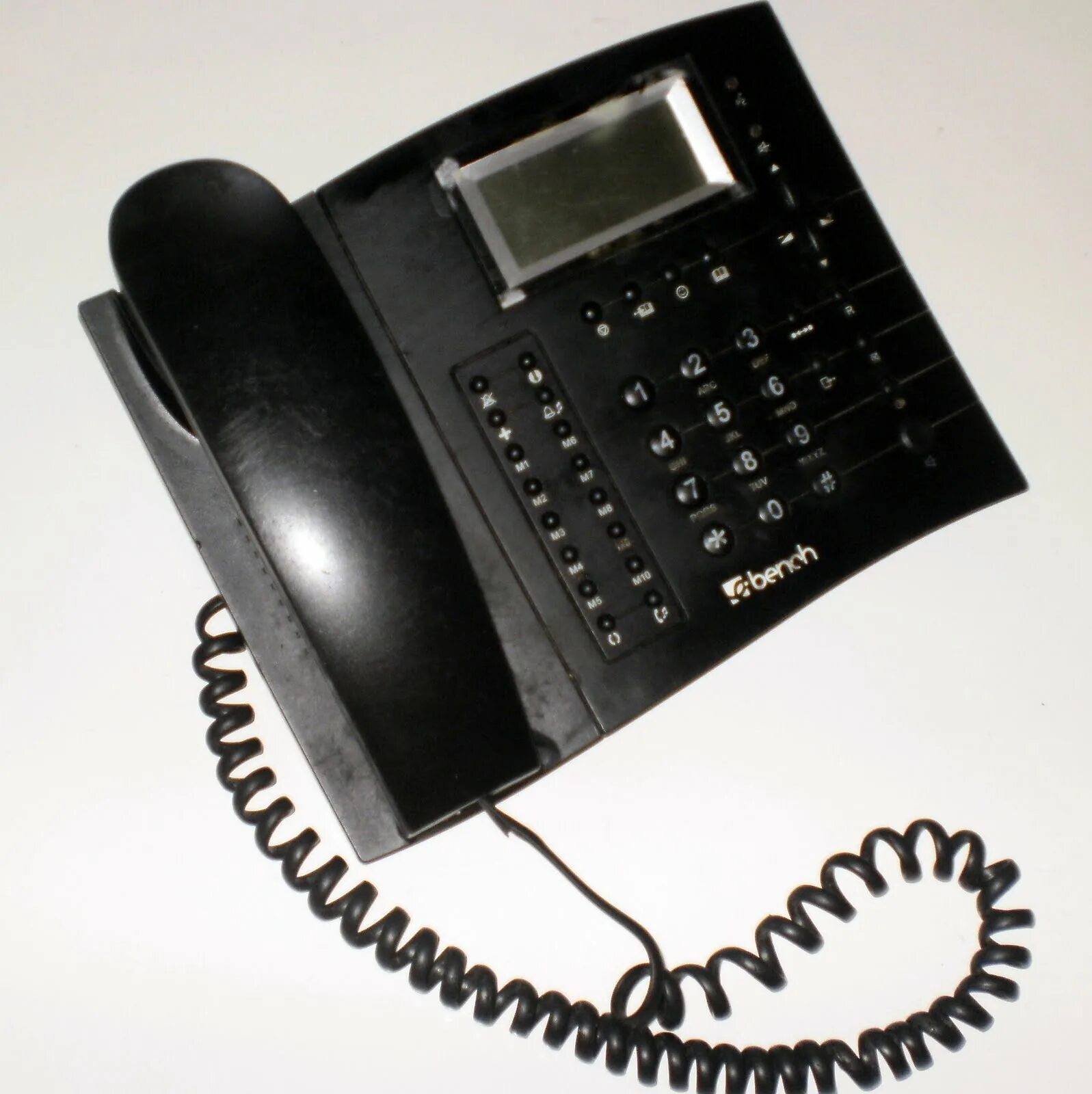 Стационарный номер можно. Игрушечный стационарный телефон. Стационарный телефон и компьютер. Оплата за стационарный телефон. Телефон стационарный коричневый.