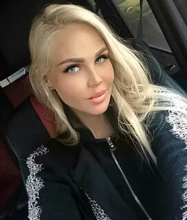 Сколько лет алене