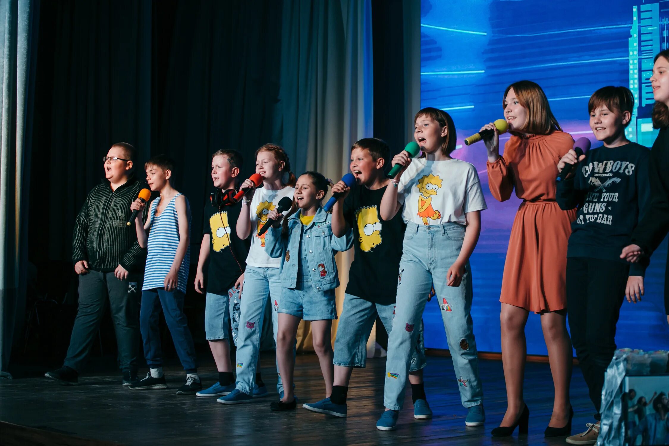 ведущая детского квн. квн дети 2023. детский квн 2024. детский квн 2024. детский квн фото.