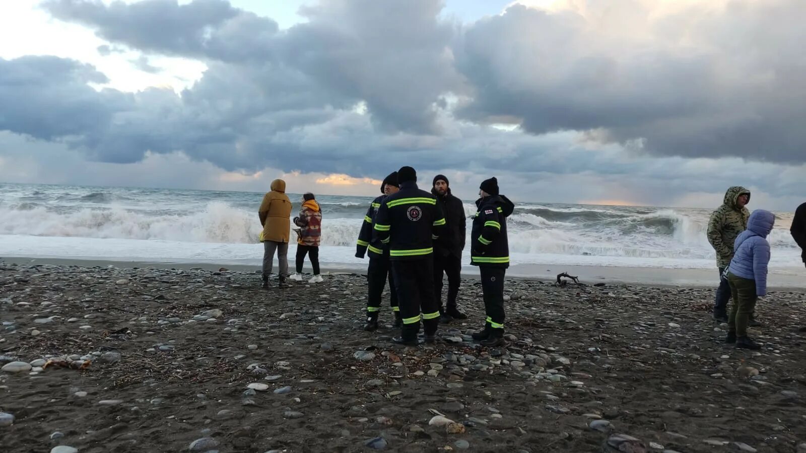 Что случилось в грузии на воздушном шаре. Морская мина в Батуми. Черное море. Взрыв у моря Батуми. Взрыв в черном море.