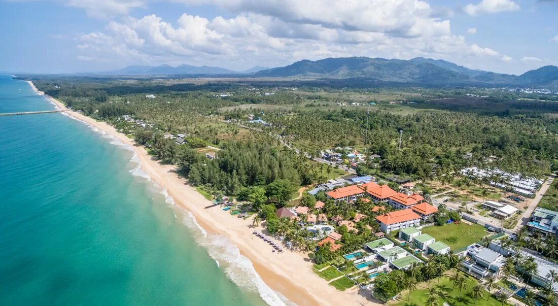 Бич бич правильно. Натай Бич Пхукет. Natai Beach Resort Spa 5. Пляж Натай Бич. Бангиао Бич.