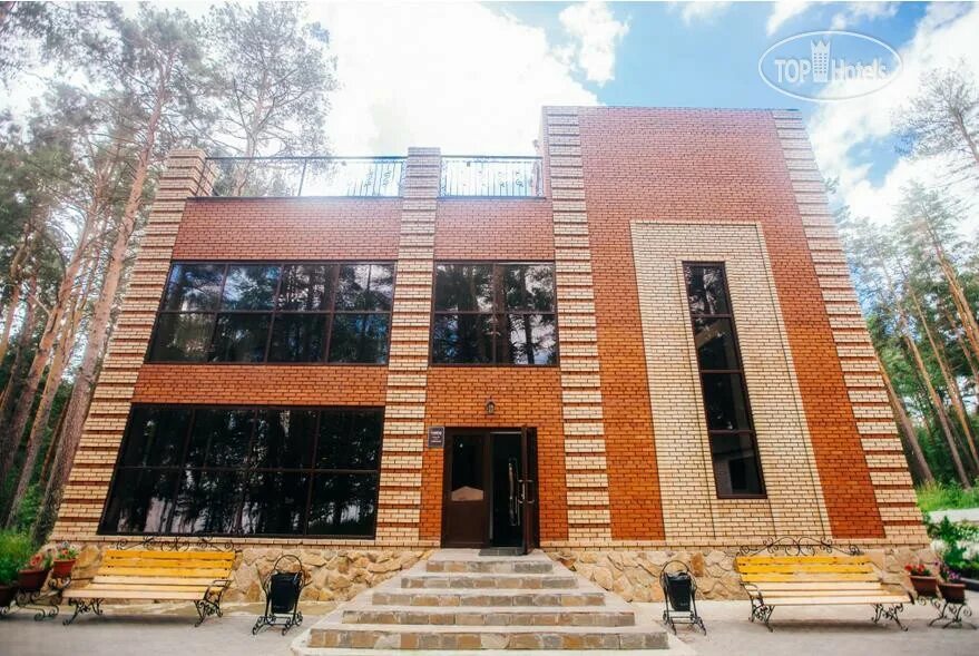 Чебаркуль город. Озеро чебаркуль парк отель юность. Парк отель юность чебаркуль. Парк отеле юность. Парк отель юность чебаркуль.