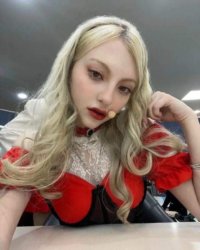 корейский айдол ли хесон. новый айдол. джиын x:in. Xin группа. нова айдол.