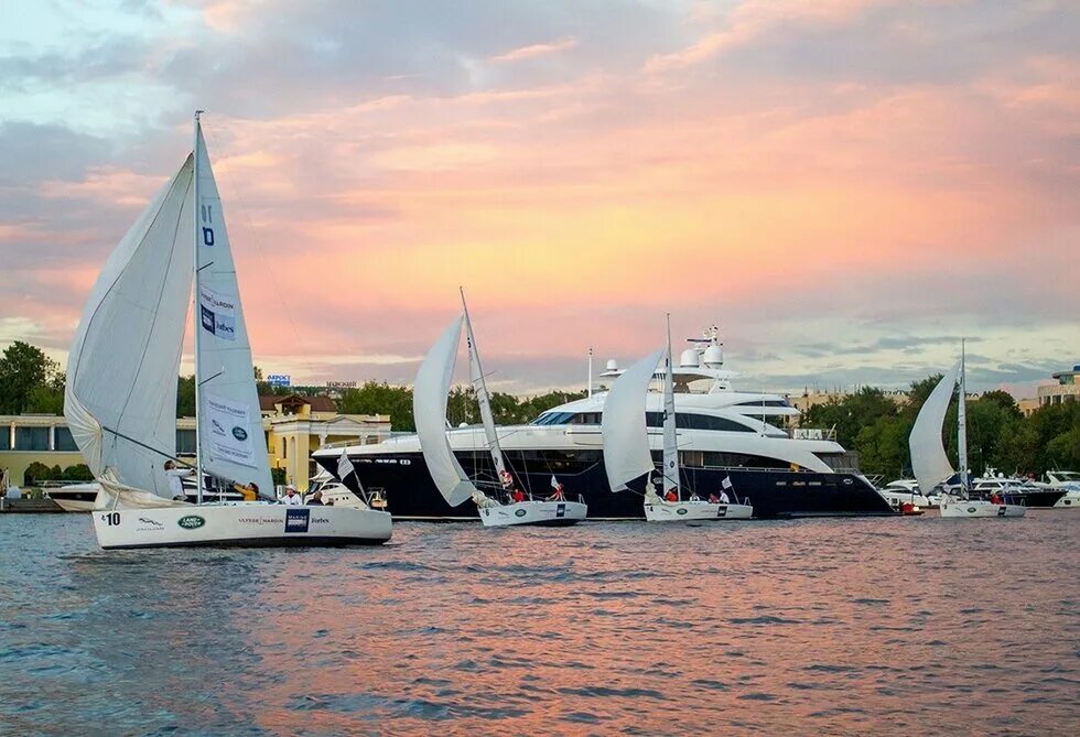 Royal yacht club москва. Яхты водный стадион. Роял яхт клуб москва. Яхты водный стадион. Royal yacht club москва.