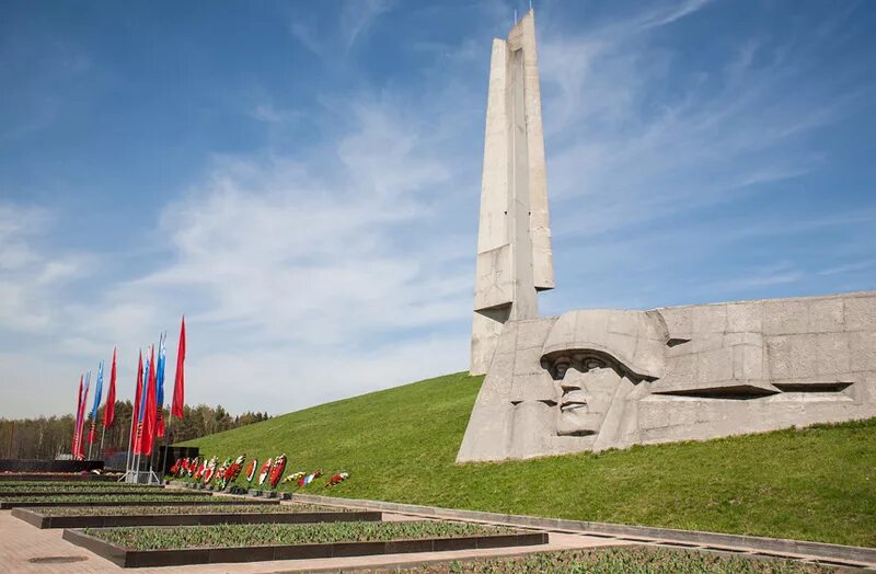 Мемориальный комплекс штыки зеленоград. Три штыка зеленоград. Мемориал зеленоград. Мемориал штыки в зеленограде. Мемориальный комплекс 1860 в одессе.