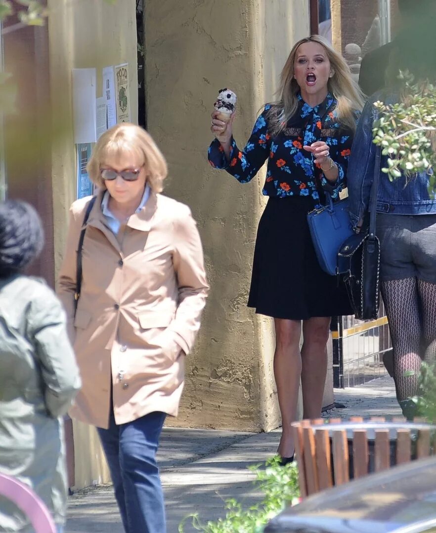 Маленькая риз уизерспун. Маленькая риз уизерспун. «big little lies» (большая маленькая ложь). Уизерспун риз маленькая ложь. Риз уизерспун 2022.