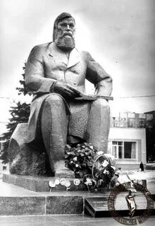 Памятник ивану яковлеву