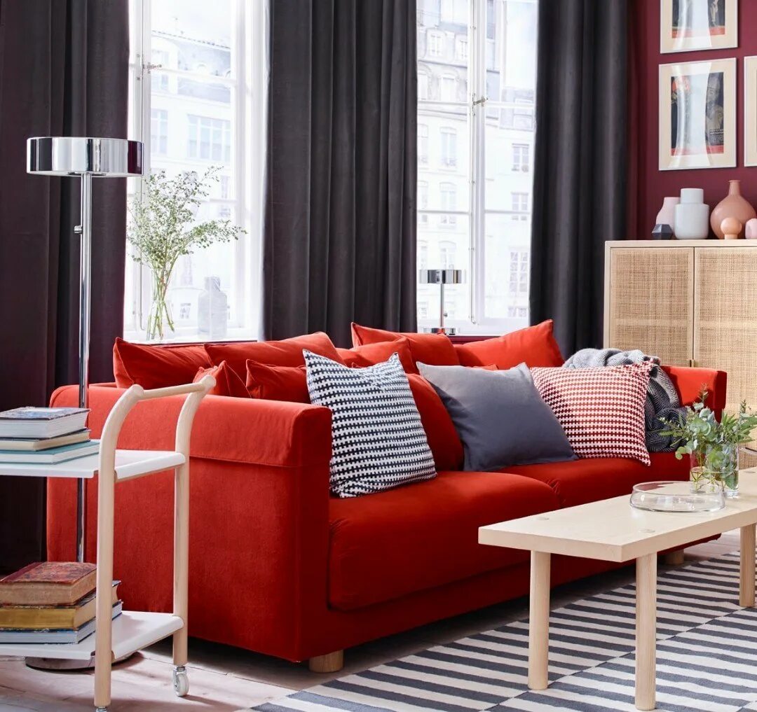 Икеа красный. Диван ikea оранжевый. Красный кожаный диван икеа. Кожаные диван раскладное красный икеа. Металлический шкаф икеа красный.