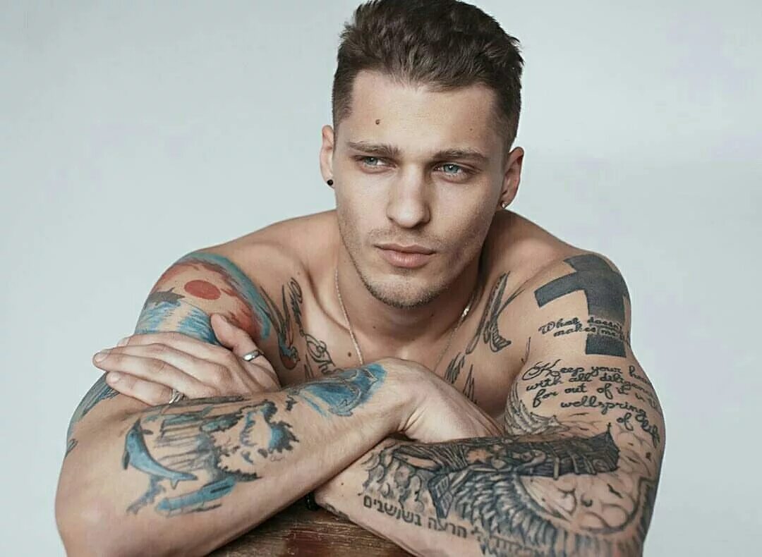 Татуировки для пары. Бывший парень таты. Lady vamp илона буковская. Stephen james голый. Бывший парень таты.