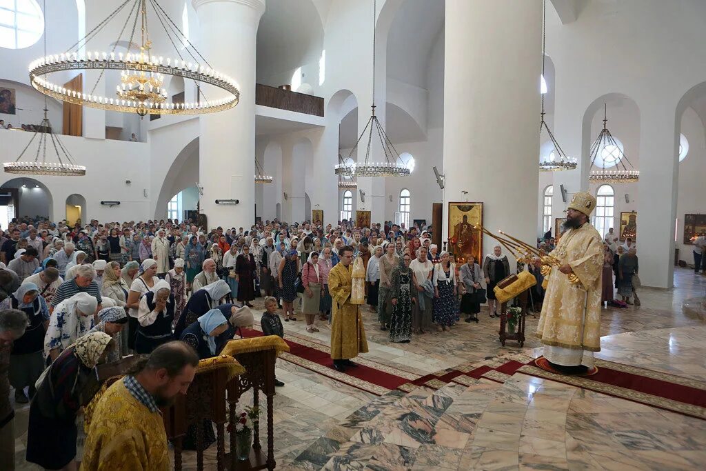 сайт храма в бибирево. церковь собора московских святых в бибирево. бибирево храм московских святых внутри. храм в бибирево. церковь в бибирево на костромской коптера.