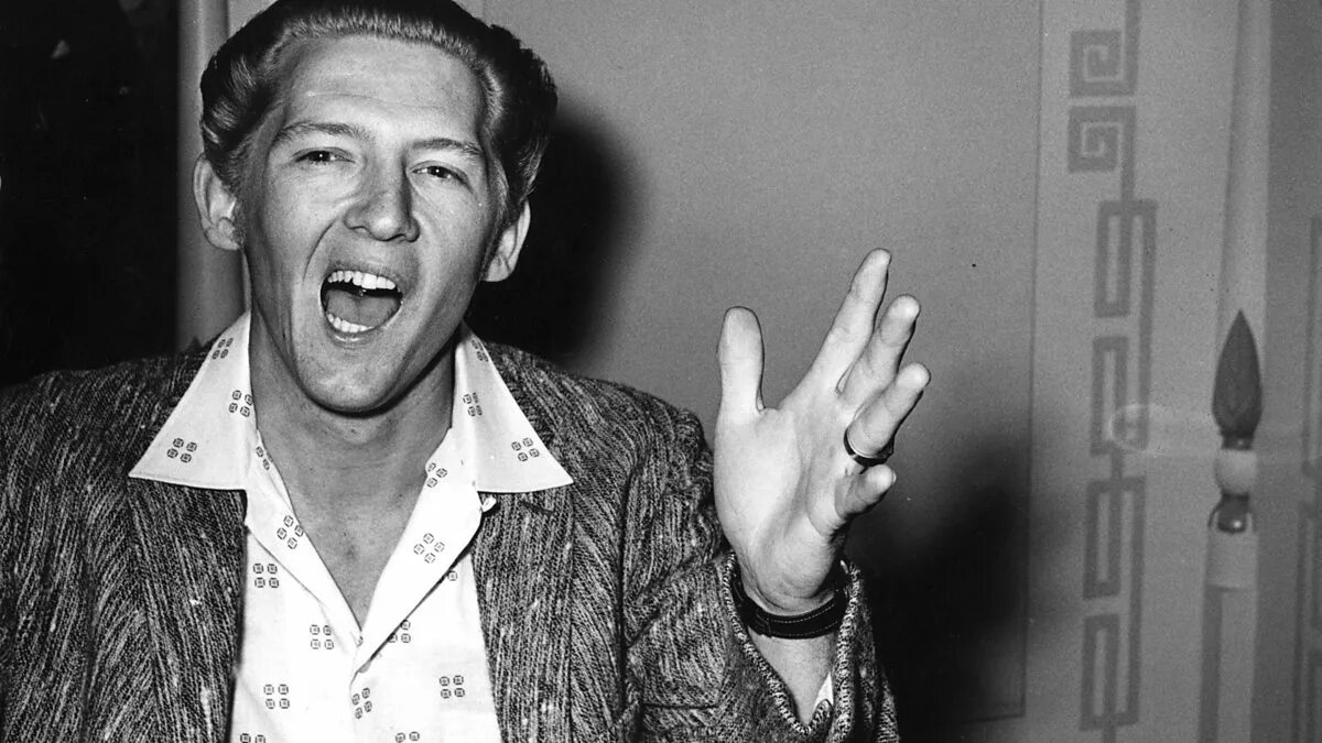 Джерри ли льюис лучшие. Jerry_lee. джерри лью льюис. фотография 13 летней жены джерри ли льюиса. певец ли джахан.