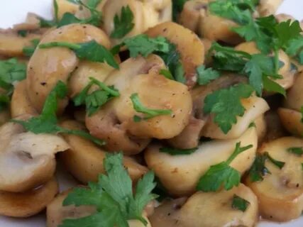 Вкусное простое блюдо из шампиньонов