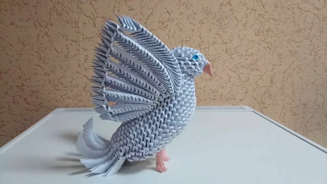 Голубь из модулей. Голубь из модулей. Голубь из модулей. Модульное оригами голубь. Поделки из модулей.
