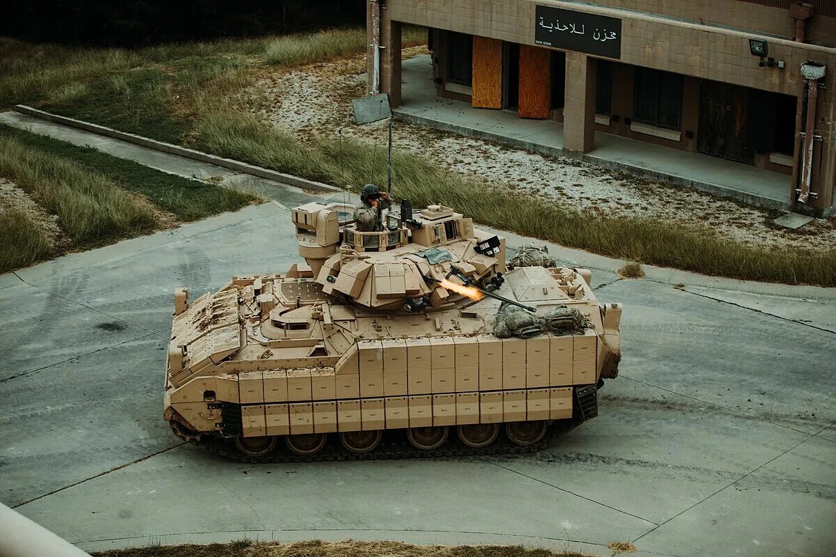 M3 bradley. БМП м2а3 Брэдли. M2 Bradley IFV. БМП m2 «Брэдли». БМП 2 Брэдли.