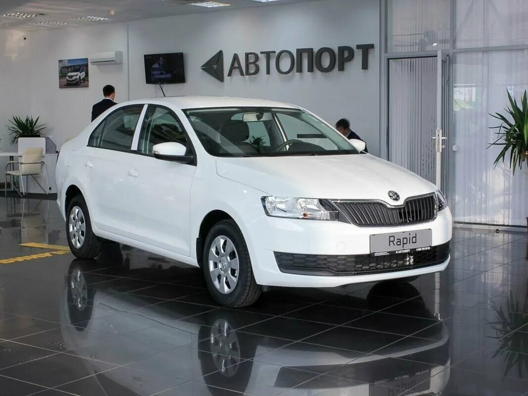 Шкода Рапид 2017 белая. Шкода Рапид 2017 года белый. Skoda Rapid 2017 хэтчбек. Новая Шкода Рапид. Купить шкоду рапид 2017 года