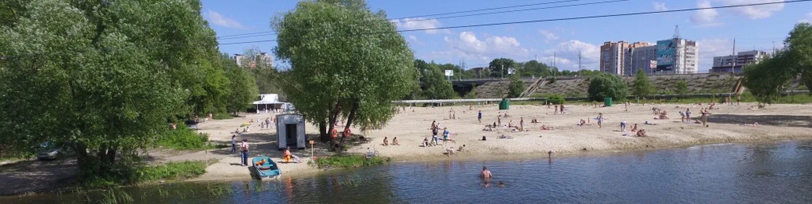 Острова ульяновск свияга бассейн. Полицейский на пляже. Набережная свияги ульяновск. Пляж у аквамолла ульяновск. Бассейн у свияги ульяновск аквамолл.