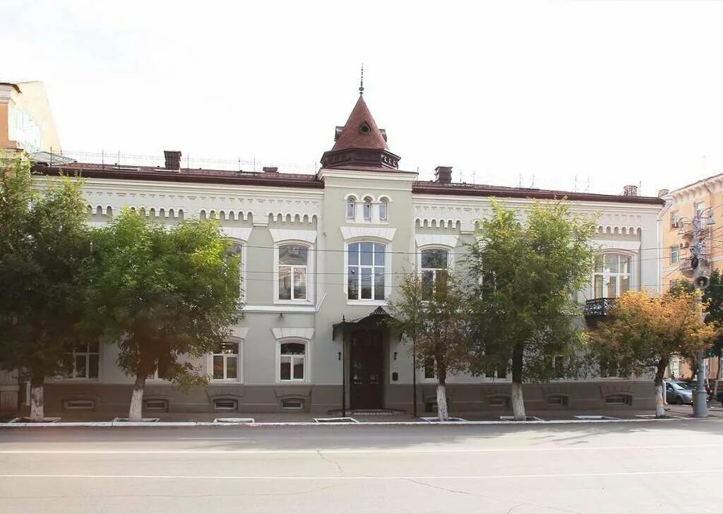 Двухместный номер с одной двуспальной кроватью. Бонотель минск гостиница. Бон отель астрахань. Бонотель астрахань. Бон отель астрахань.