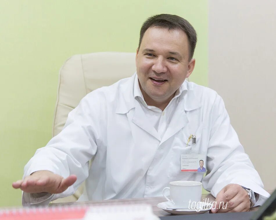 Демидовская больница нижний тагил хирургическое отделение. Нижний тагил главврач. Нижний тагил главврач. Врач хаин нижний тагил фото. Главврач гкб 24.