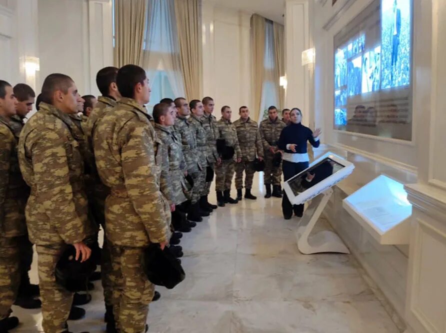 Алиев в военной форме. Алиев в военной форме в карабахе. Новости азербайджана на сегодня свежие видео. Физули алиев. Новости азербайджана на сегодня свежие видео.