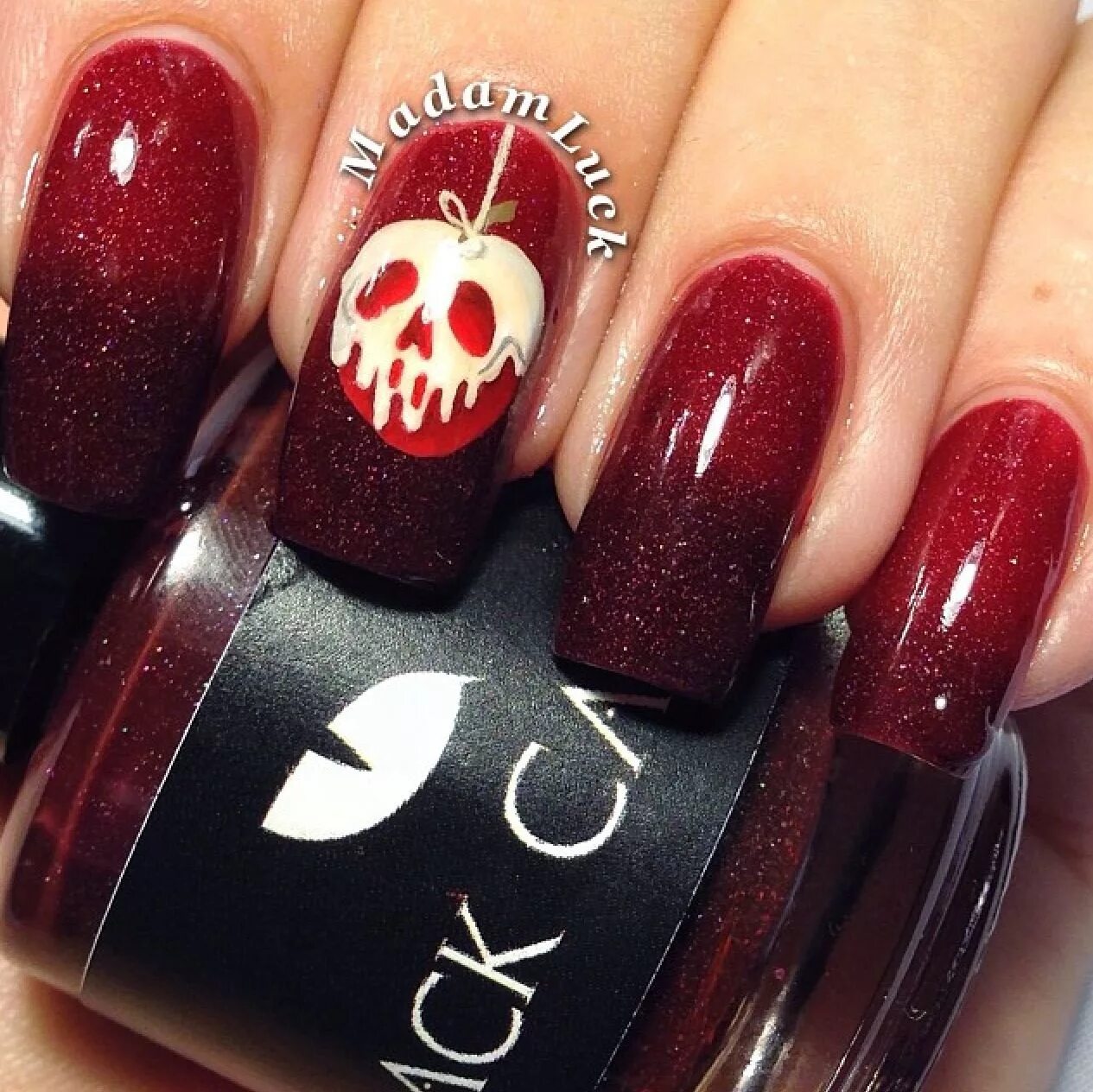 50 Halloween Nails: Designs to Terrify and Delight Your Friends Blood nails, Hal