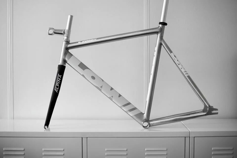 Облегчить раму велосипеда. Fuji рама велосипеда фикс. Рама Lust fixed Gear. Баттинг рамы велосипеда. Рама велосипед монокок.