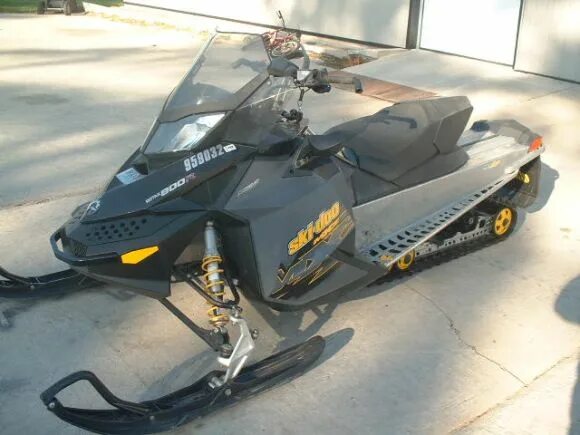 Ski Doo MXZ 800. Ski Doo MXZ Renegade 800 r. Снегоход BRP Ski Doo MXZ 800. Снегоход Ski Doo 2008.