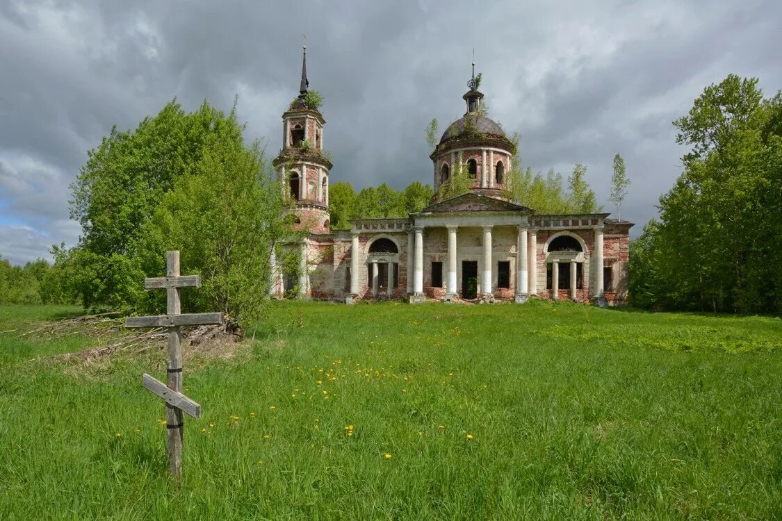 Вознесенье тарусский район. Елпатьево храм Вознесения Господня. Церковь Елпатьево Переславский район. Елпатьево Переславль Залесский. Церковь Вознесения Господня (Теряево).