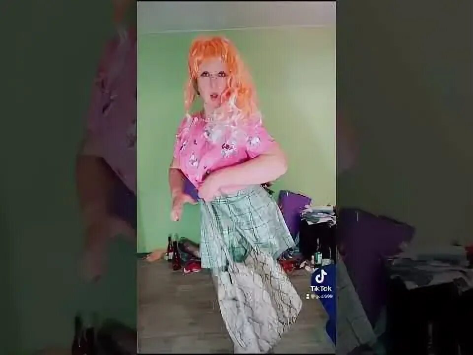 Я отпускаю нашу любовь песня артик и асти новая. Грустный дэнс артём качер. Асти в клипе грустный дэнс. Артик и асти грустный дэнс. Тик ток а я там гордо танцую одна.