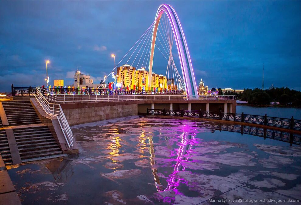 Река город костанай. Набережная Нурсултан. Астана Казахстан набережная. Астана парк. Астана набережная ночью.