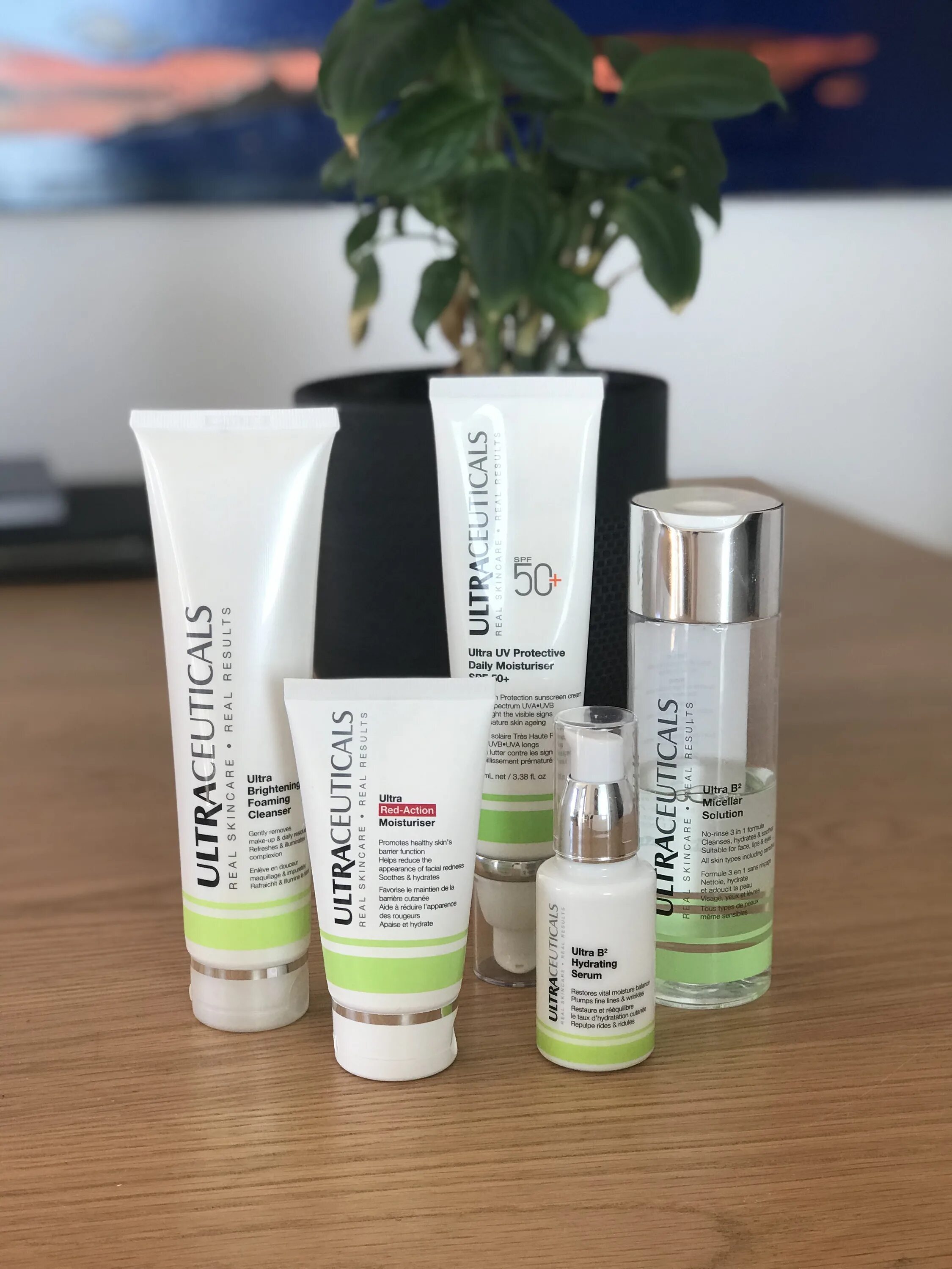 Ultraceuticals ultra red-action moisturizer. Ultraceuticals логотип. Ультра сыворотка с витамином с ultraceuticals. Умывалка ультрасьютикалс. Пилинг миндальный ультра ultraceuticals.