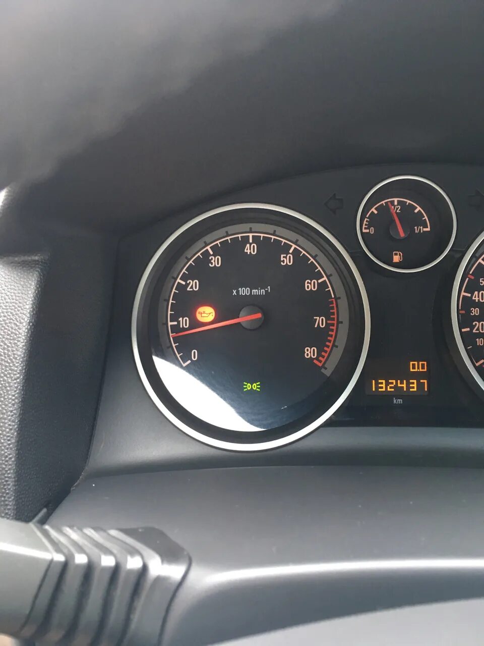 Давление масла опель. Давление масла опель astra h. давление масла astra h 2.0t.