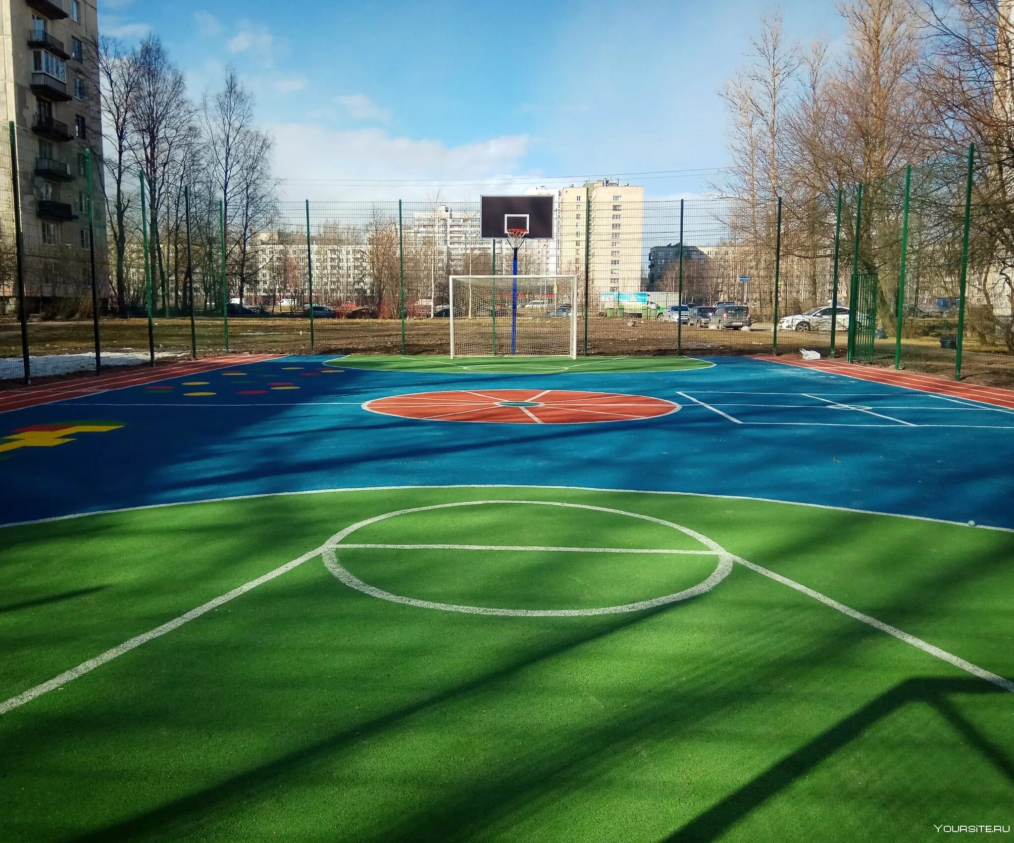 Детские площадки барнаул. Двор 86. Проспект строителей садик гахбази. Благоустройство башкирский двор. Двор 86.