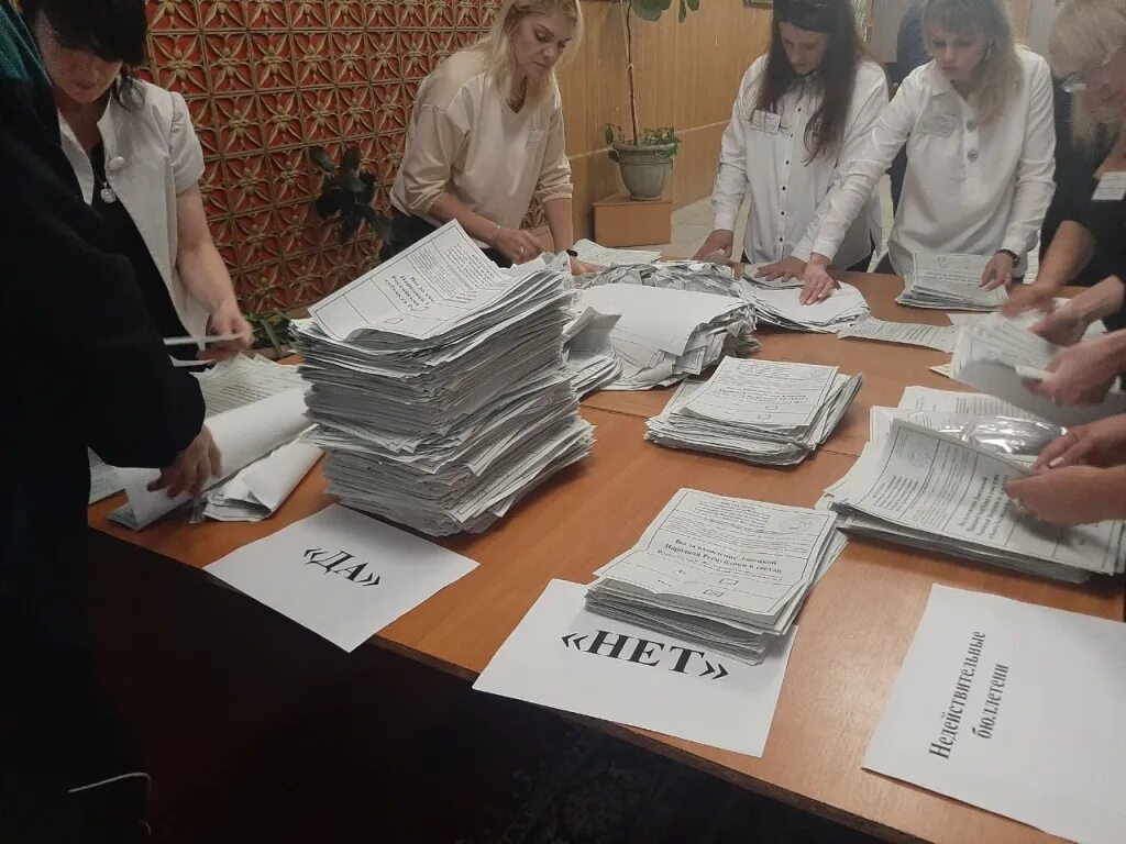 Народный референдум. Подсчет голосов референдум. Референдум подсчет голосов. Референдум 27. Международные наблюдатели.