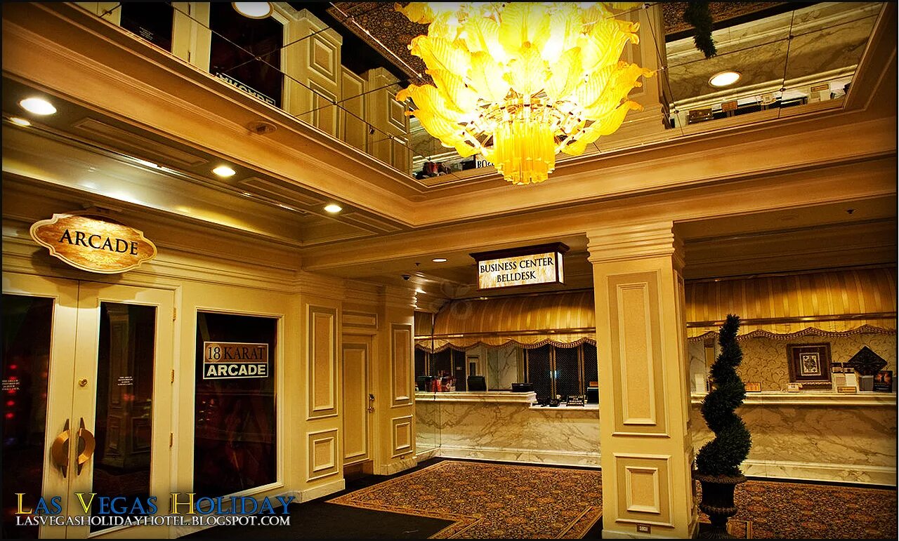 Отель ривьера казань 4*. Ривьера 4 казань. Regal princess 2013. Золотые пески пляж ривьера. Ривьера парк болгария золотые пески.