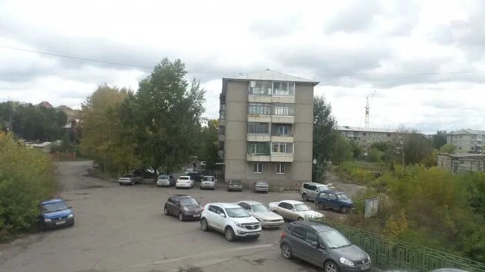 Камская 5 владивосток. Владивосток ул. Камская 5. Камская 5. Уютный дворик владивосток.