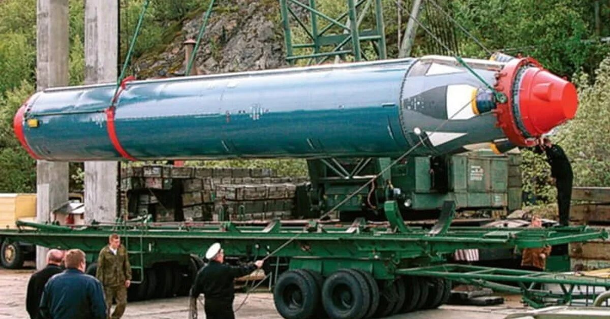 Р-29 баллистическая ракета. РСМ-54 синева баллистическая ракета. Р-29рм баллистическая ракета. Р-29рм синева. Умпб ракета