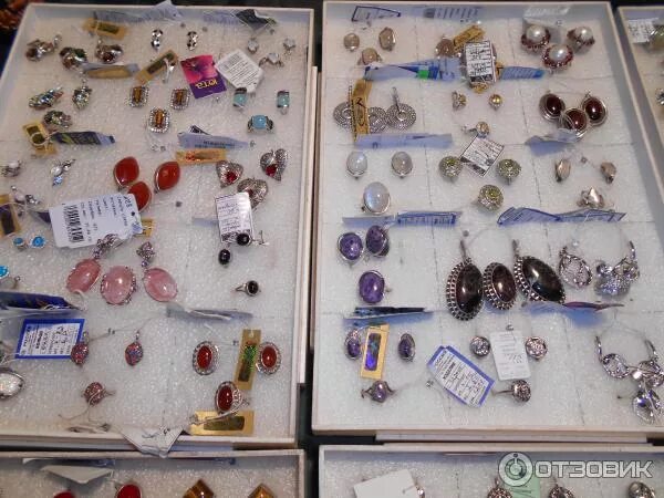 Выставка самоцветов в самаре в одо. Выставка камней "самоцветы на кузнецком". Магазин мир самоцветов. Выставка камней самара. Выставка камней.