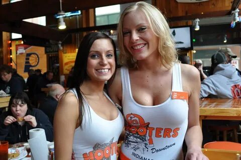 Hooters 18