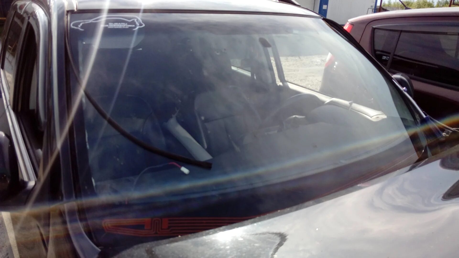 Стекла субару. Уплотнитель лобового стекла subaru forester. молдинг лобового стекла субару форестер sf5. субару форестер sh резинка лобового. subaru forester 3 молдинг лобового стекла.