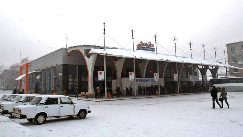 Автовокзалы кузбасса. Автовокзалы кузбасса. Автовокзал кемерово фотографии. Автовокзал города кемерово. Вокзал кемерово автовокзал.