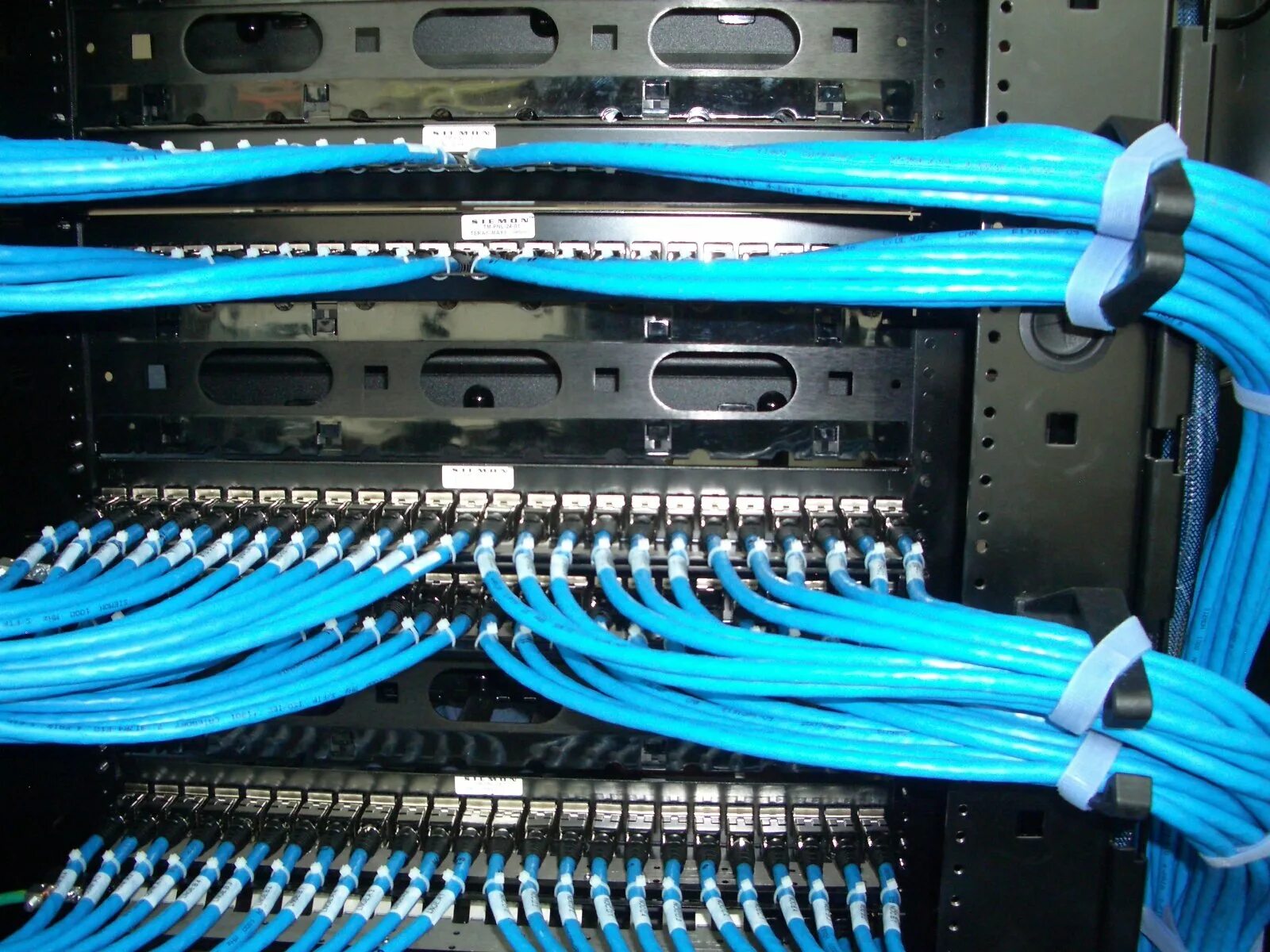 Порты патч панели. Кроссировка патч панели 24. панель коммутационная patch panel, utp. патч панель cisco. патч панель xlr.