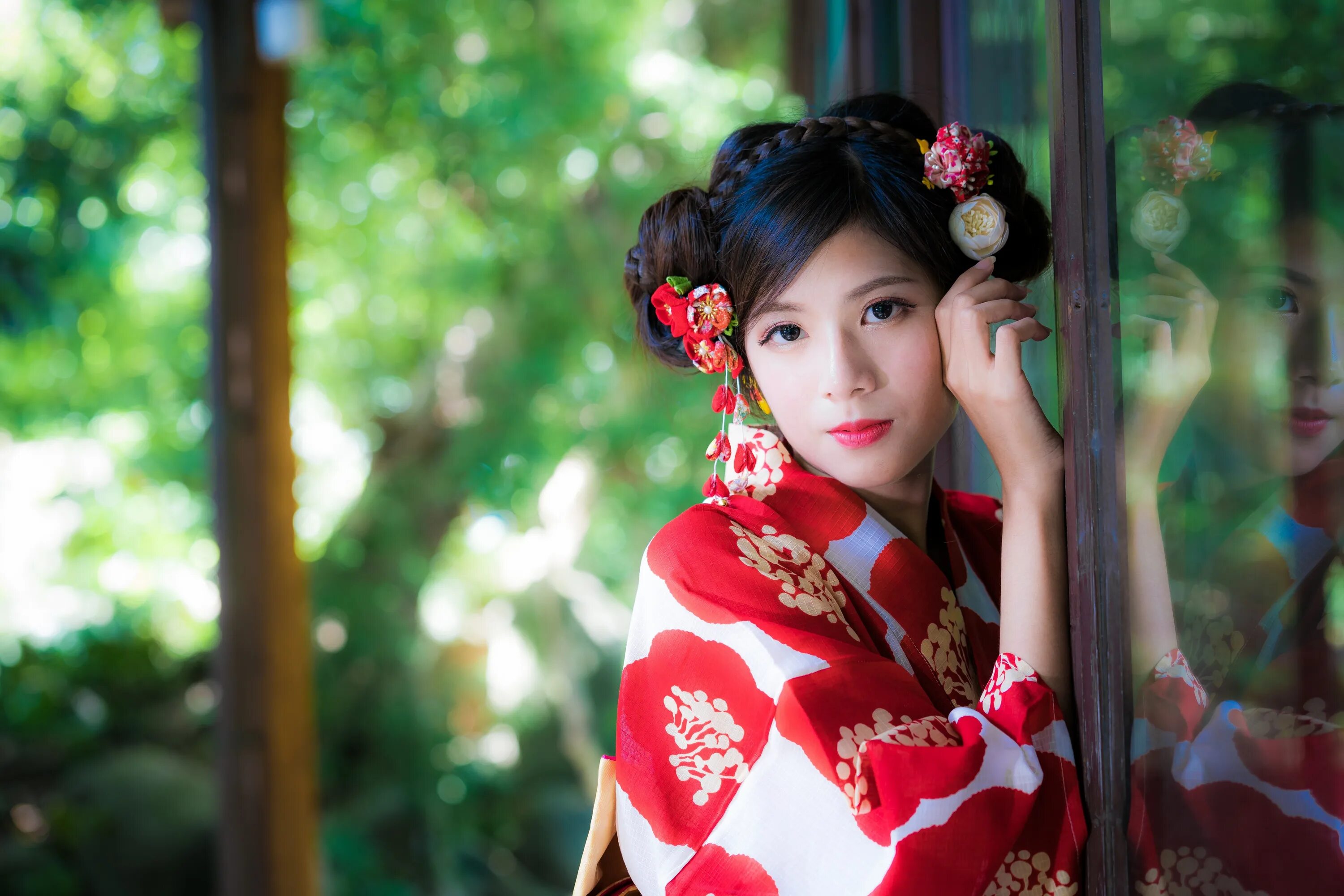 Красивые японки. Японская девушка. Японка в кимоно. Китаянки в национальной одежде.